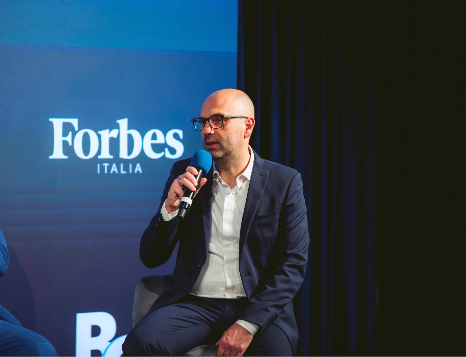 Riccardo Biolo sul palco di Forbes Italia